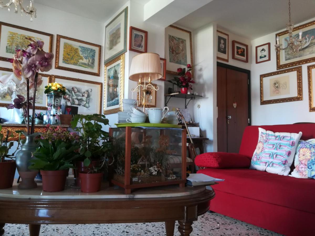 Domus Aurea Panzió Oristano Kültér fotó