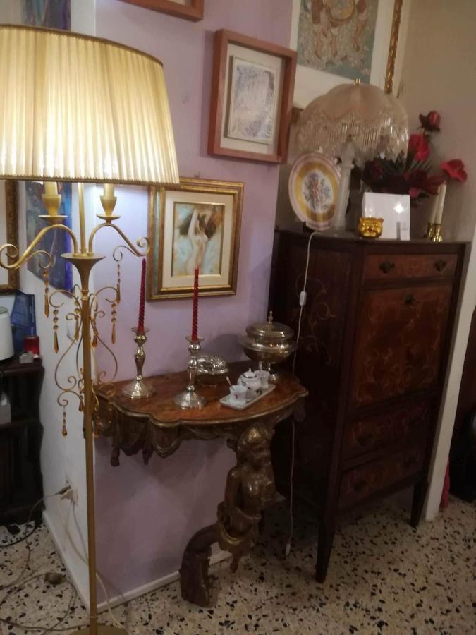 Domus Aurea Panzió Oristano Kültér fotó