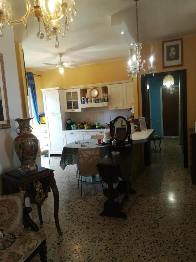 Domus Aurea Panzió Oristano Kültér fotó