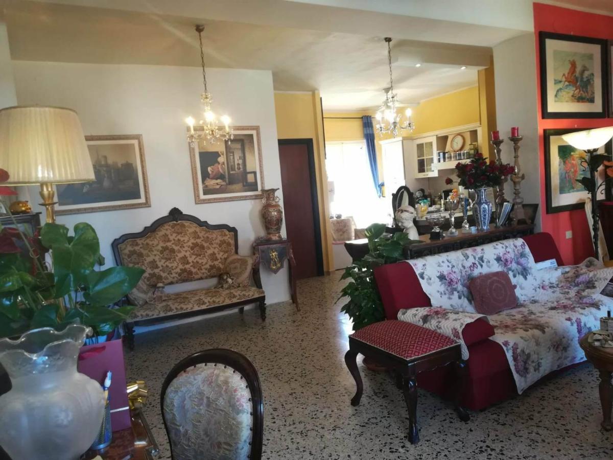 Domus Aurea Panzió Oristano Kültér fotó